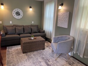 Smart TV - Spencer Village Colonial 2 (Spencer)