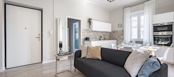 Second Arò Asti Modern Appt x4 with Balcony