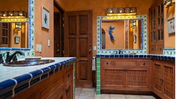 風筒、提供毛巾、番梘、廁紙