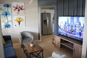 Smart TV, video games - Zojo_ Lovely House Close TO Disney (Clermont)