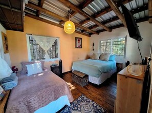 1 chambre, fer et planche à repasser, Wi-Fi, literie fournie