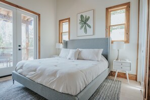 4 عدّة غرف نوم ومكتب ومكواة/لوح كي وواي فاي مجانًا