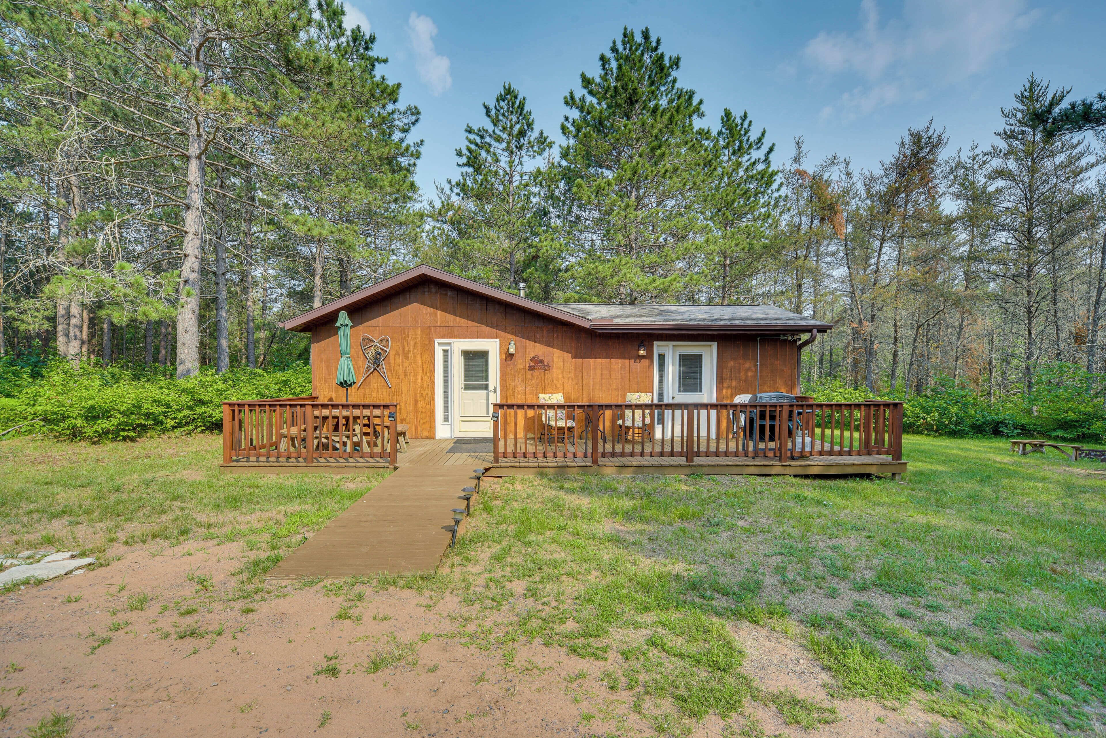 Barnes Vacation Rental | 2BR | 1BA | 768 Sq Ft | Step-Free Access