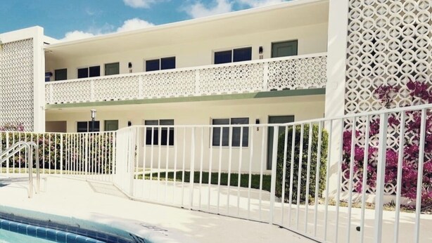 Unclassified image, 1 of 12, button - Fernando Flats: Boutique 1-Bed Beach Flat 1 (Palm Beach Shores)