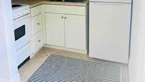 Unclassified image, 5 of 12, button - Fernando Flats: Boutique 1-Bed Beach Flat 1 (Palm Beach Shores)