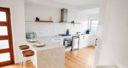 Thomas Cove - Benalla