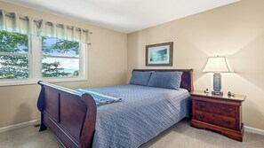 3 soverom, strykejern/-brett, wi-fi (inkludert) og sengetøy