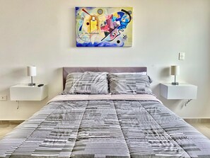 2 bedrooms, iron/ironing board, WiFi, bed sheets
