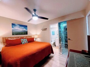 2 Schlafzimmer, Schreibtisch, Bügeleisen/Bügelbrett, Reisekinderbett