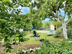 House - Jasna - big Garden - H 4 2 (Omis)