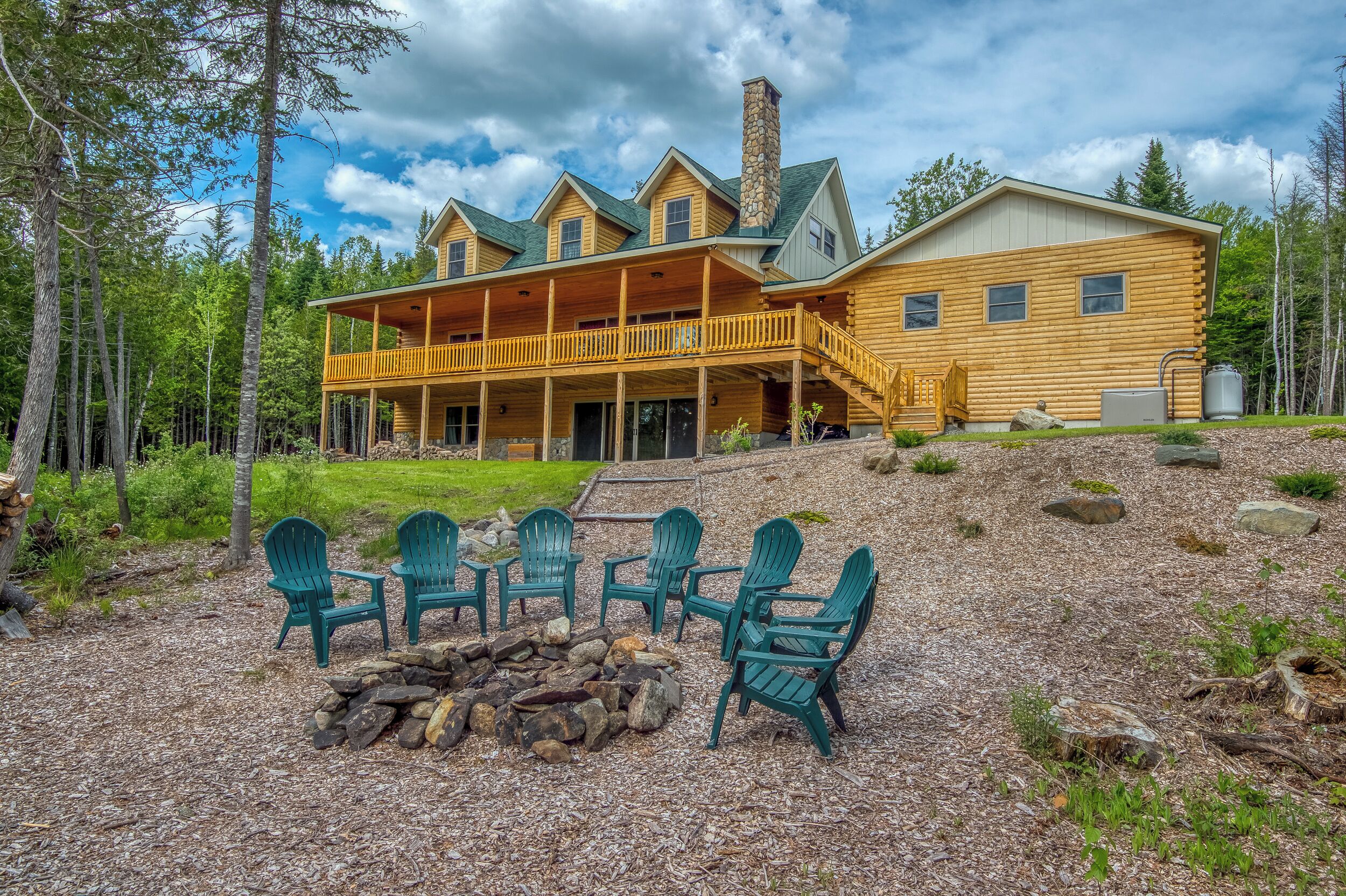 431 Dodge Pond - Beautiful home on Dodge Pond