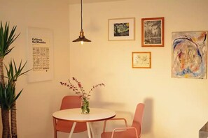 Dining - Jones Surf Shack South Bay (Hawthorne)