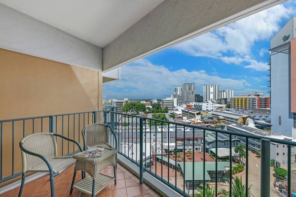 Enjoy the convenience of a private, furnished outdoor balcony overlooking Darwin CBD, with coverage against the elements.