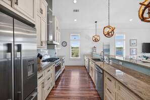 Fridge, microwave, oven, stovetop - Just B - Luxury Vacation Lakefront Home with Private Pool & Dock (Santa Rosa Beach)
