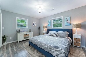 4 camere, ferro/asse da stiro, Wi-Fi gratuito, lenzuola