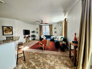 Smart TV - Sedona Desert Jewel Remote Nomad or Hikers Paradise, Minutes from Everything! (Sedona)