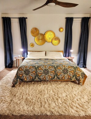 2 bedrooms, iron/ironing board, WiFi, bed sheets - Sedona Desert Jewel Remote Nomad or Hikers Paradise, Minutes from Everything! (Sedona)