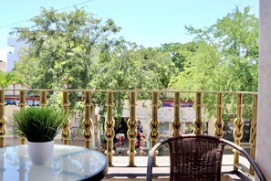 Economy Studio, 2 Bedrooms, City View | Terrace/patio - Hotel Villa del Mar (Playa del Carmen)