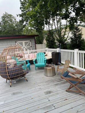 Terrace/patio - Flamingo East- close to all Hamptons happenings (Eastport)
