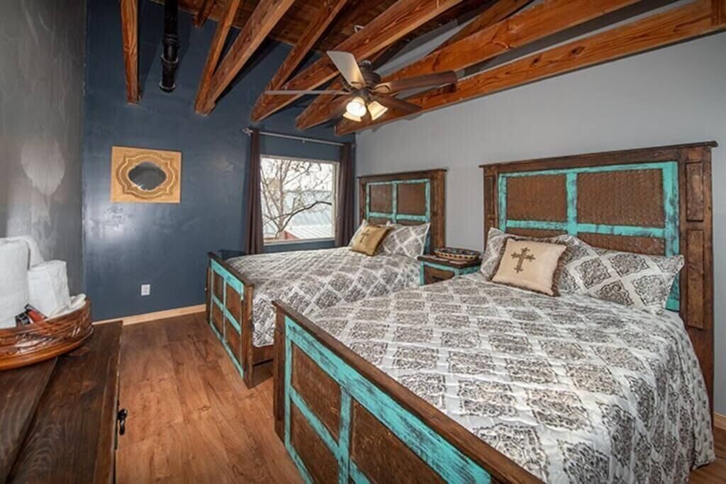 Downtown Loft  @ Alpine City Place | Hotel and Bar
