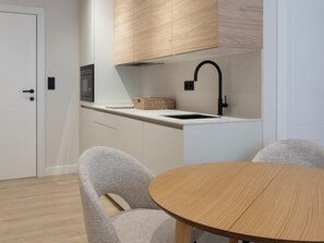 Dining - Meraki Suites (2 Rooms) (Astorga)