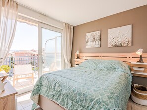 1 bedroom, iron/ironing board, WiFi - Le Paladien by Interhome (Fréjus)