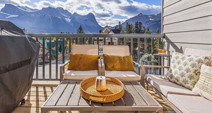 K202 Canmore Beauty- A/C, Hot tub, Pool, Mtn view, Free parking, 3BR, Sleeps 8