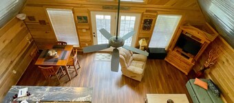 Relaxing Getaway Cabin in Winchester, TN