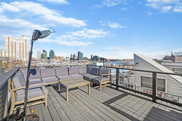 Terrace/patio - Charming Baltimore Townhome w/ Scenic Views (Baltimore)