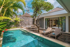 Outdoor pool - Villa Anahata (Seminyak)