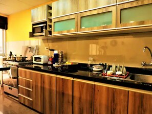 Fridge, microwave, oven, stovetop - Beautiful five bedroom house

 (Cusco)