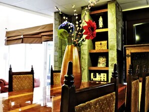 Dining - Beautiful five bedroom house

 (Cusco)