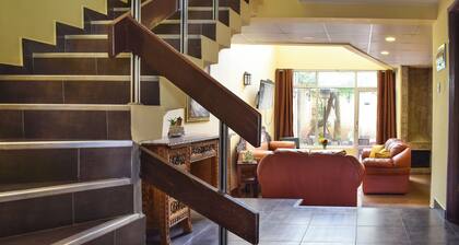 Beautiful five bedroom house