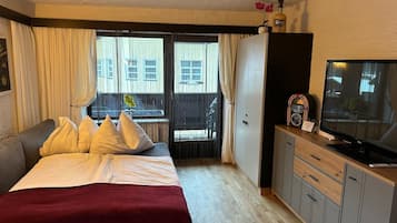 1 bedroom, iron/ironing board, free WiFi, bed sheets