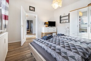 3 camere, ferro/asse da stiro, Wi-Fi gratuito, lenzuola