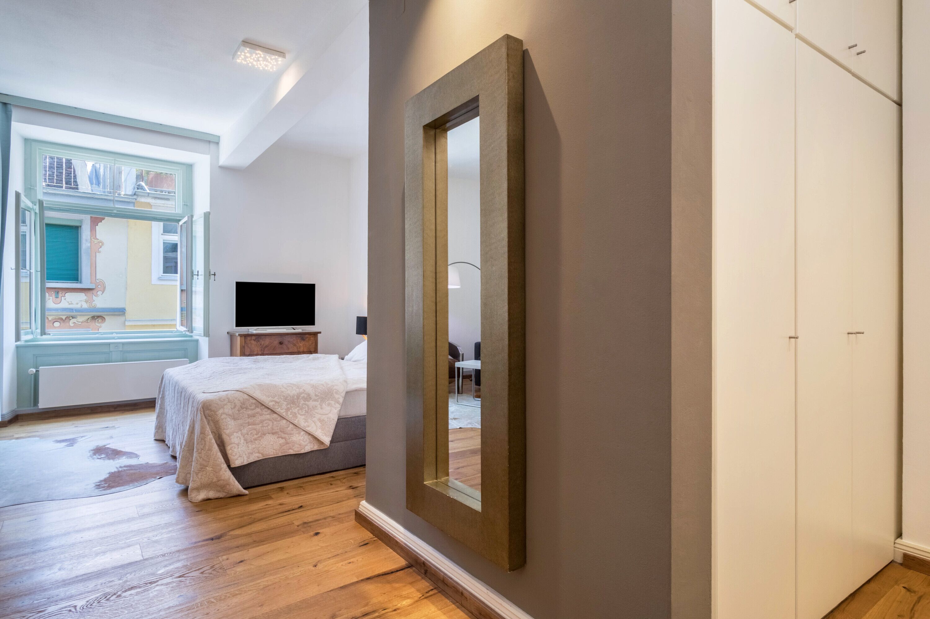 1 dormitori, planxa i posts de planxar, wifi gratuïta i roba de llit 