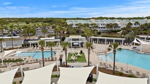 Pool - Luxurious Contemporary 4 BR Home, Golf Views! One Block to Beach! (Seabrook Island)