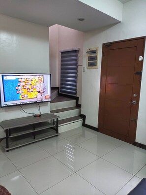 Interior - Overlooking Fully furnished house for rent! (Tunghaan, Minglanilla)