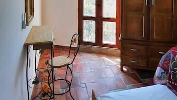 Classic-Zimmer, 1 Schlafzimmer | 1 Schlafzimmer, individuell dekoriert, individuell eingerichtet