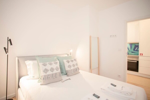 1 habitación, tabla de planchar con plancha, wifi y ropa de cama