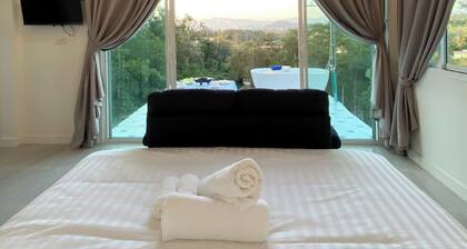 La Maison Blanche B&B with Romantic Outdoor Bath & Panorama View