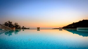 Unclassified image, 4 of 40, button - Holiday Houses, Villas Luxury - Amazing Seaview (Zupa dubrovacka)