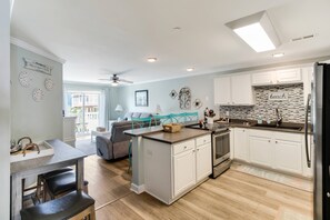 Fridge, microwave, stovetop, dishwasher - Gorgeous 2 BR Condo in Ocean Walk, Dogs Welcome, Near Ocean, Large Pool (Oak Island)