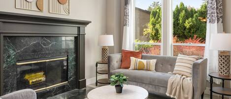 TV, fireplace, ping pong