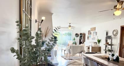 Grande Maison Bretonne Idéalement Située Proche Plages et Commerces !