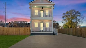 Unclassified image, 5 of 31, button - Pristine 4BD w Pool | Driveway Parking | Balcony (New Orleans)