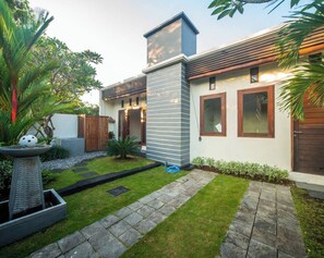 Exterior - Cozy House With Pool At Seminyak (Bali)