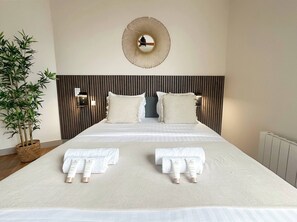 1 chambre, fer et planche à repasser, lit parapluie, Wi-Fi