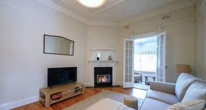 Bultje Bliss - CBD Haven, 1920s Timeless Charm