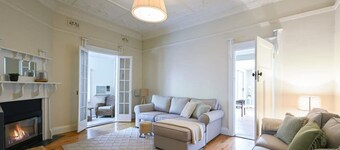 Bultje Bliss - CBD Haven, 1920s Timeless Charm